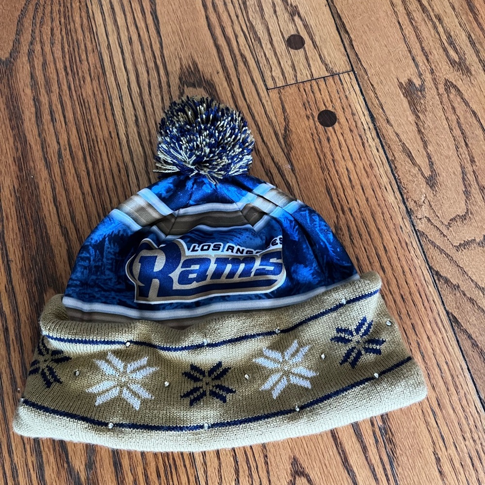 LA Rams Light Up Beanie Hat | LED Pom Knit | Official NFL | FOCO
